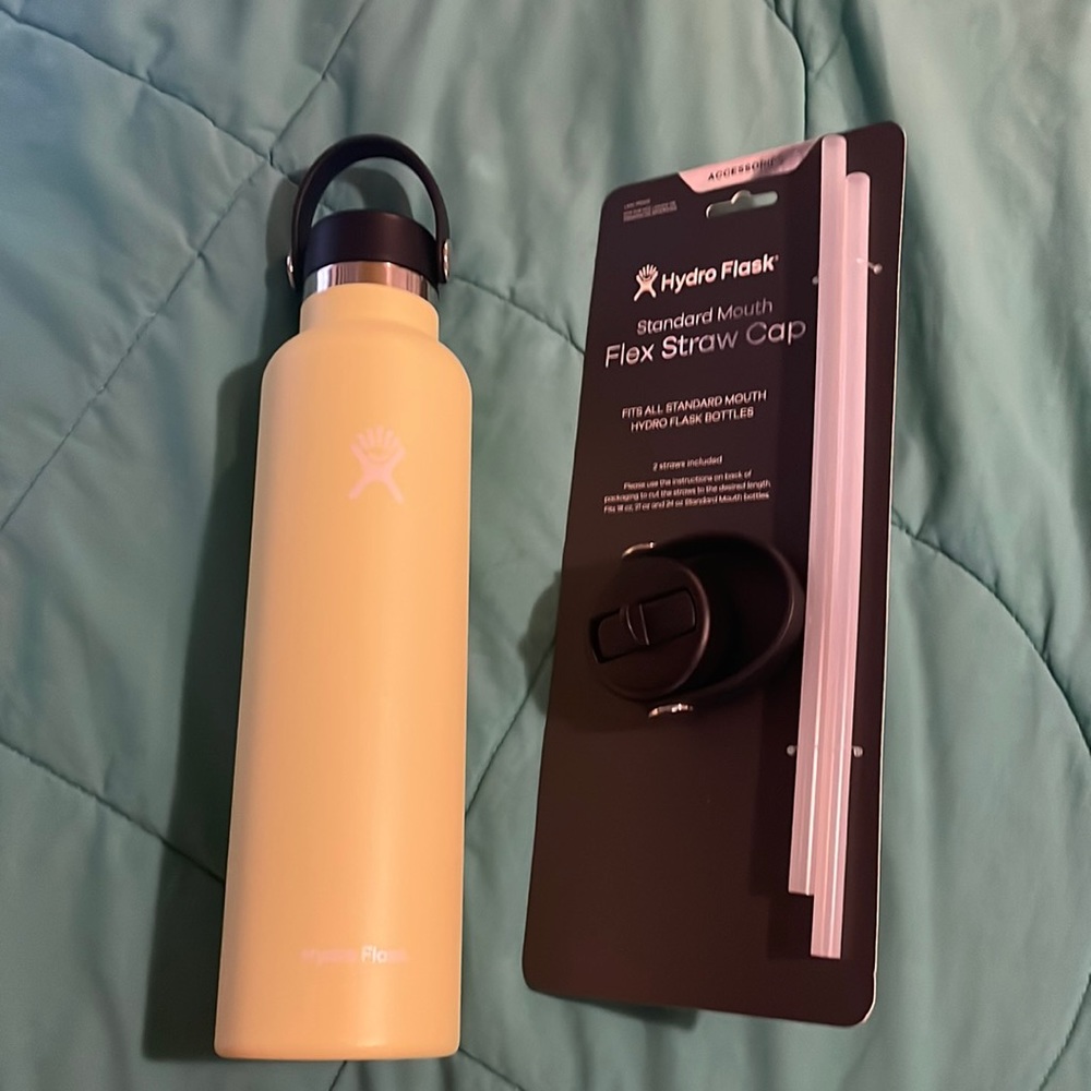 Hydroflask Bottle 24 Oz and Straw Lid. Brand New
